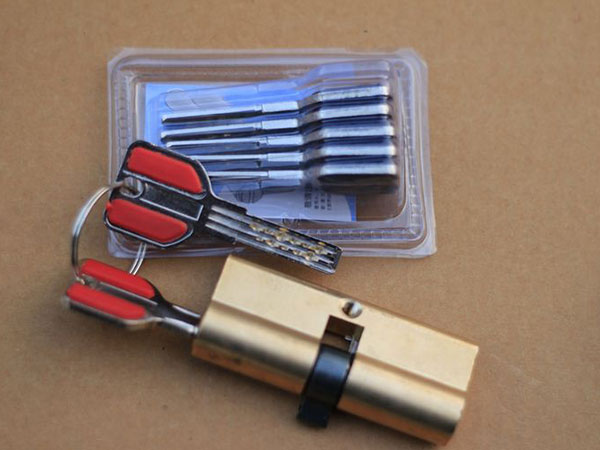 黄冈24小时上门开锁公司